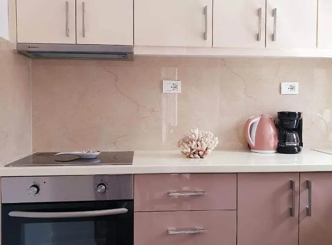 Alexa Appartamento Himare