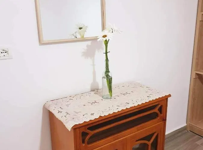 Alexa Appartamento Himare